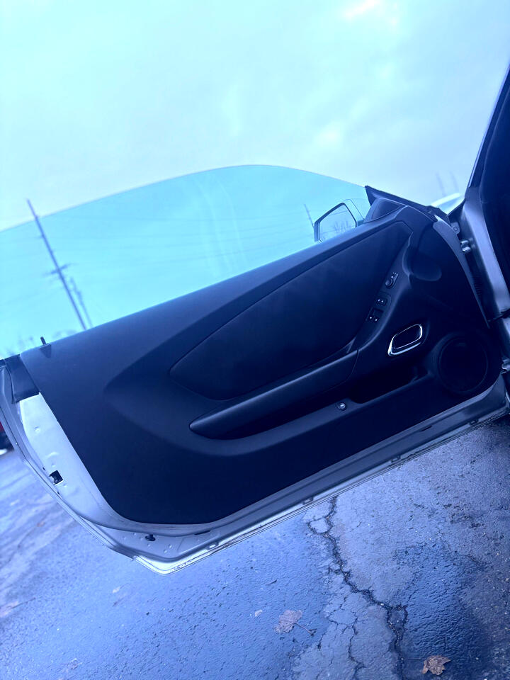 Chevrolet Camaro Coupe 1LT 2012