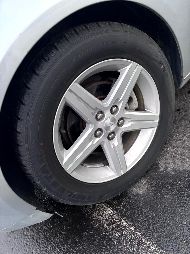 Chevrolet Camaro Coupe 1LT 2012