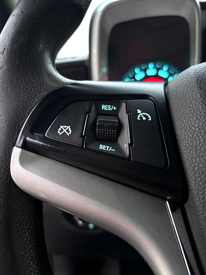 Chevrolet Camaro Coupe 1LT 2012