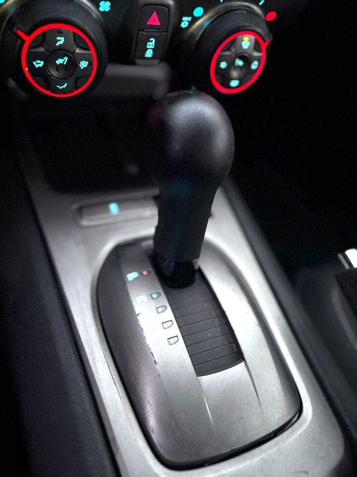 Chevrolet Camaro Coupe 1LT 2012