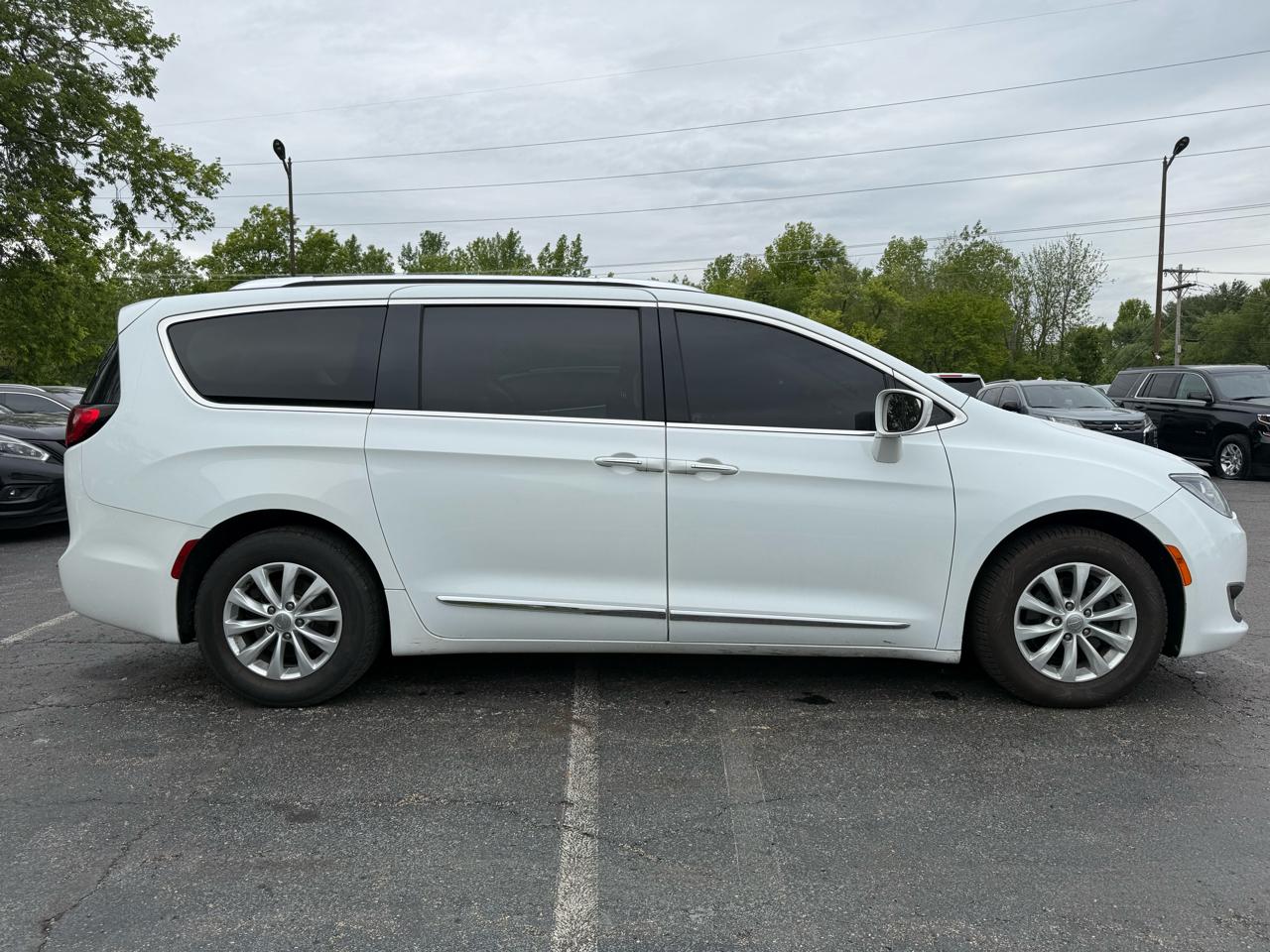 Chrysler Pacifica Touring-L 2019