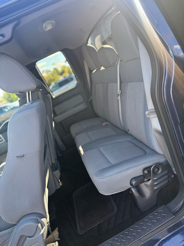 Ford F-150 XL 6.5-ft. Bed 4WD 2011 Ford F-150 XL 6.5-ft. Bed 4WD 2011