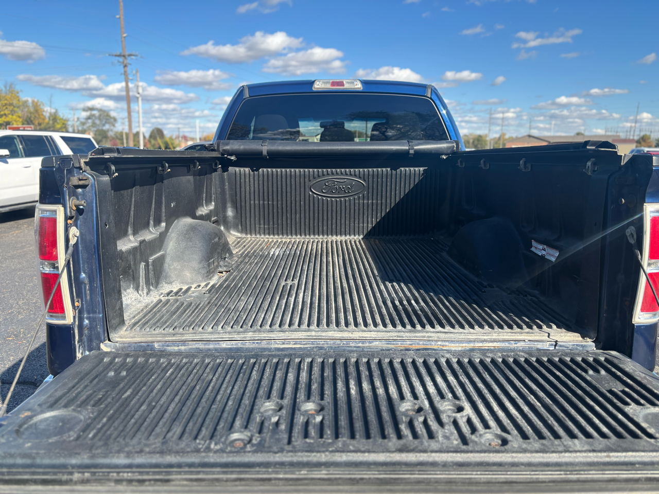 Ford F-150 XL 6.5-ft. Bed 4WD 2011 Ford F-150 XL 6.5-ft. Bed 4WD 2011