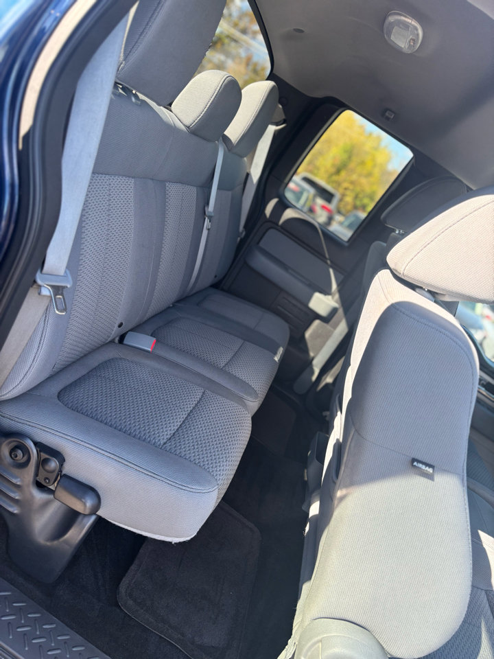 Ford F-150 XL 6.5-ft. Bed 4WD 2011 Ford F-150 XL 6.5-ft. Bed 4WD 2011