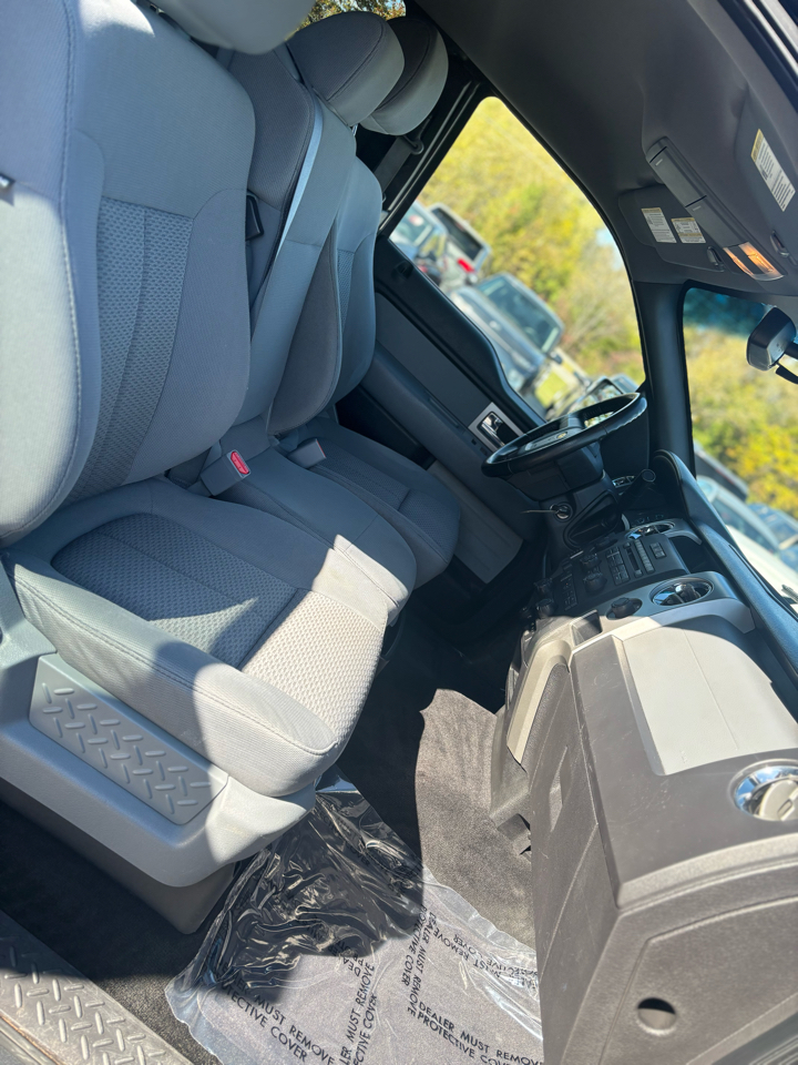 Ford F-150 XL 6.5-ft. Bed 4WD 2011 Ford F-150 XL 6.5-ft. Bed 4WD 2011