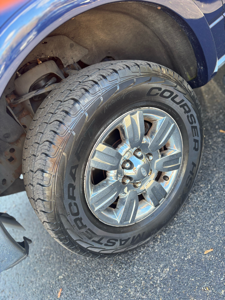 Ford F-150 XL 6.5-ft. Bed 4WD 2011 Ford F-150 XL 6.5-ft. Bed 4WD 2011