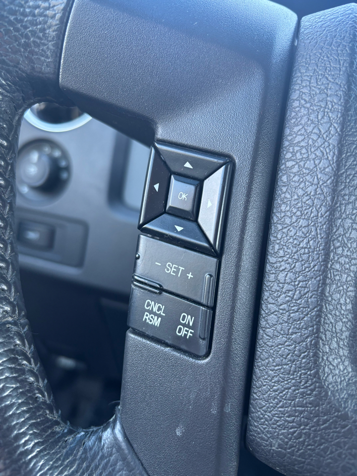 Ford F-150 XL 6.5-ft. Bed 4WD 2011 Ford F-150 XL 6.5-ft. Bed 4WD 2011