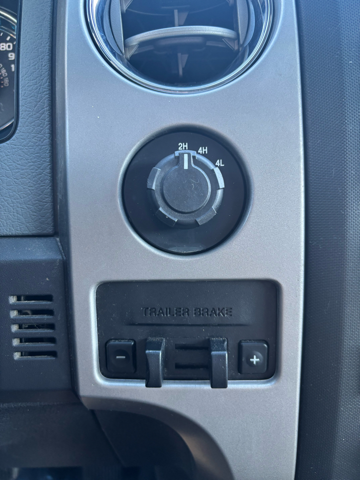 Ford F-150 XL 6.5-ft. Bed 4WD 2011 Ford F-150 XL 6.5-ft. Bed 4WD 2011