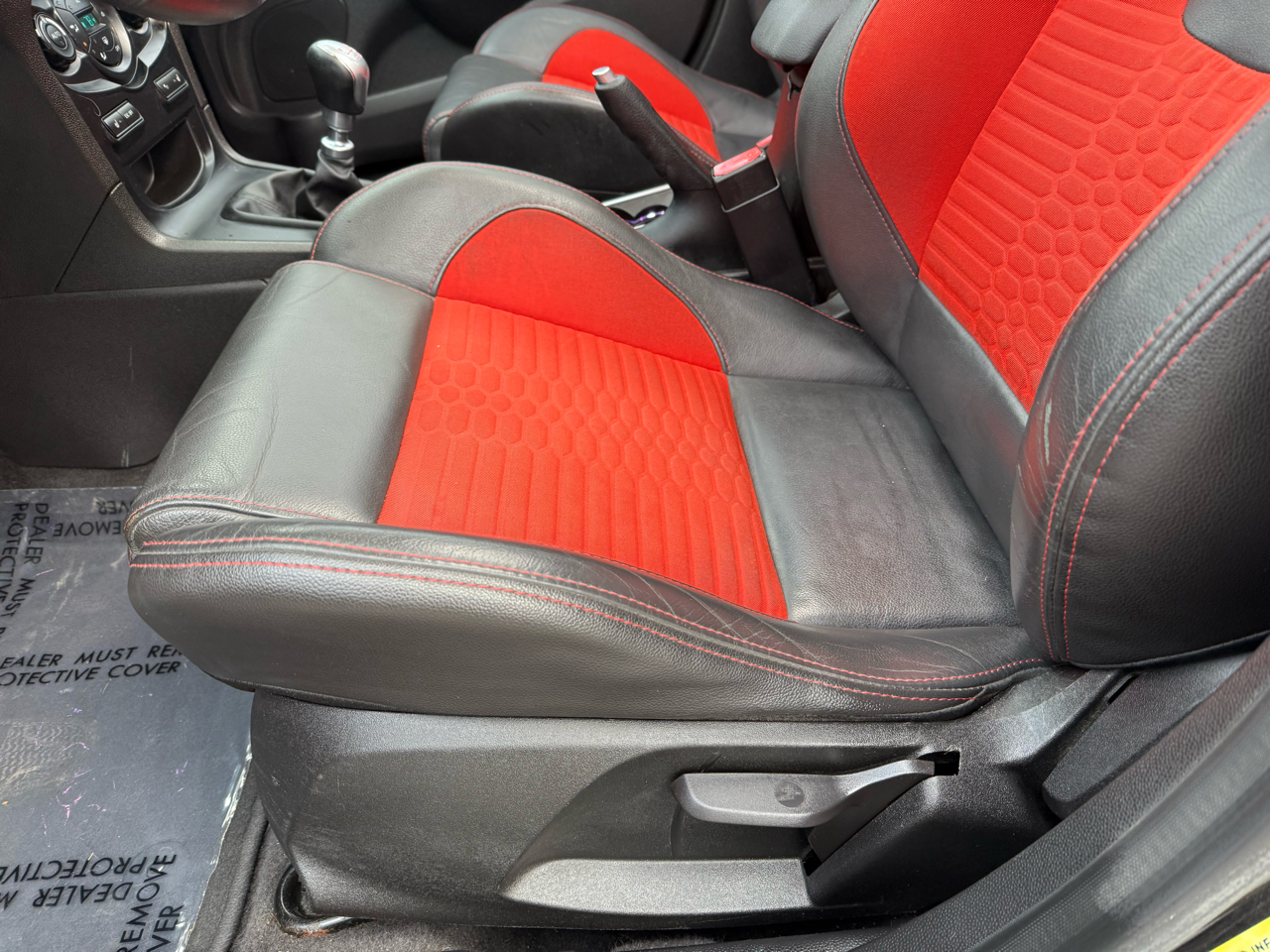 Ford Fiesta ST Hatchback 2015 Ford Fiesta ST Hatchback 2015