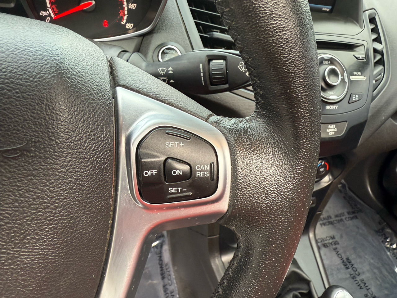 Ford Fiesta ST Hatchback 2015 Ford Fiesta ST Hatchback 2015