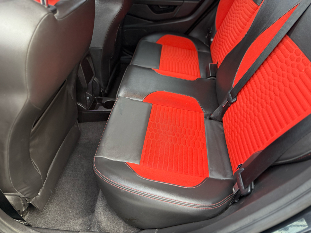 Ford Fiesta ST Hatchback 2015 Ford Fiesta ST Hatchback 2015