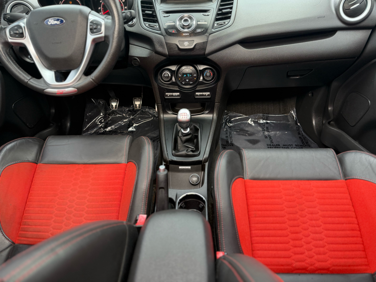 Ford Fiesta ST Hatchback 2015 Ford Fiesta ST Hatchback 2015