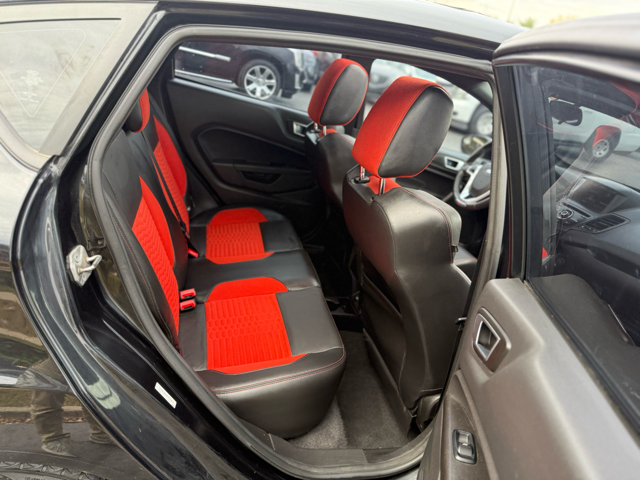 Ford Fiesta ST Hatchback 2015 Ford Fiesta ST Hatchback 2015