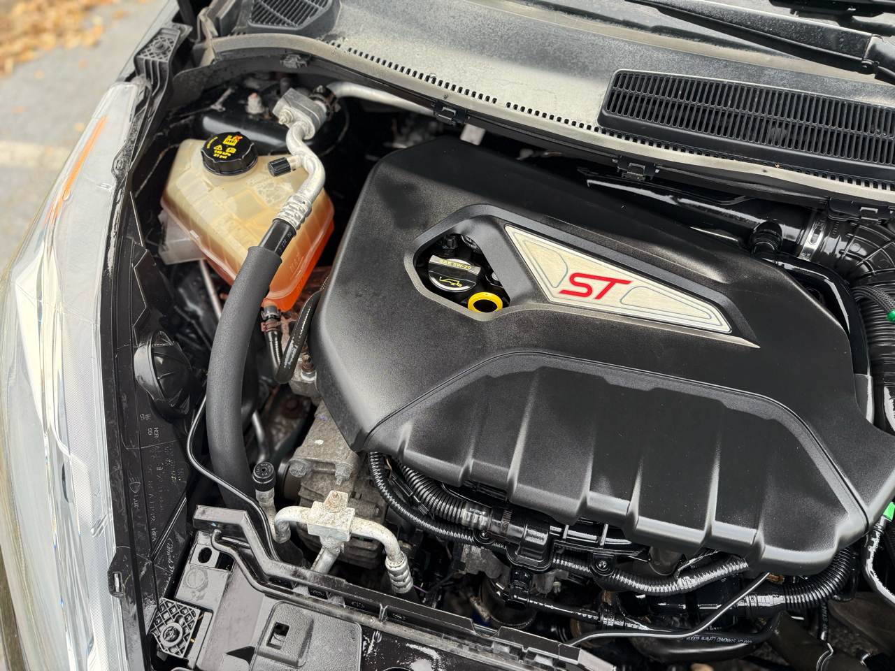 Ford Fiesta ST Hatchback 2015 Ford Fiesta ST Hatchback 2015