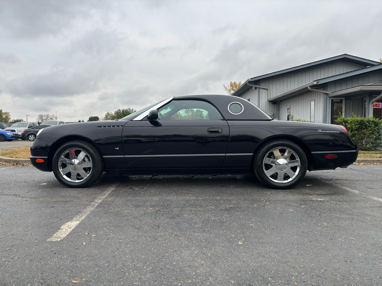 Ford Thunderbird Deluxe with removable top 2003 Ford Thunderbird Deluxe with removable top 2003