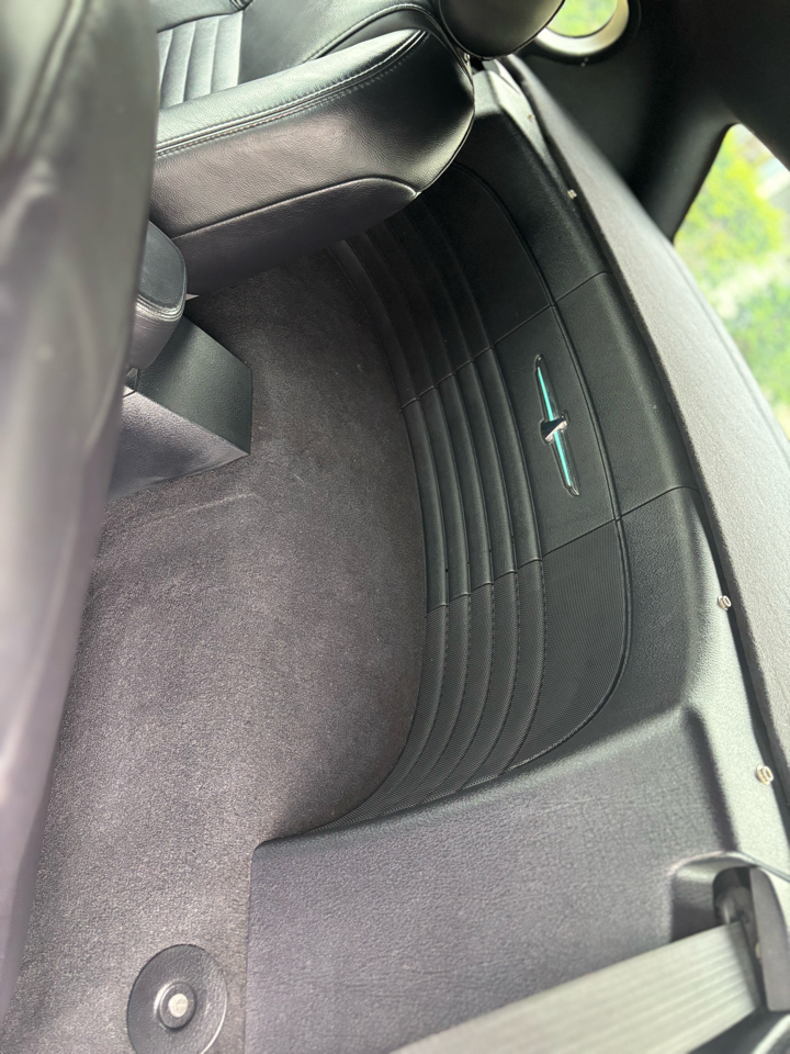 Ford Thunderbird Deluxe with removable top 2003 Ford Thunderbird Deluxe with removable top 2003