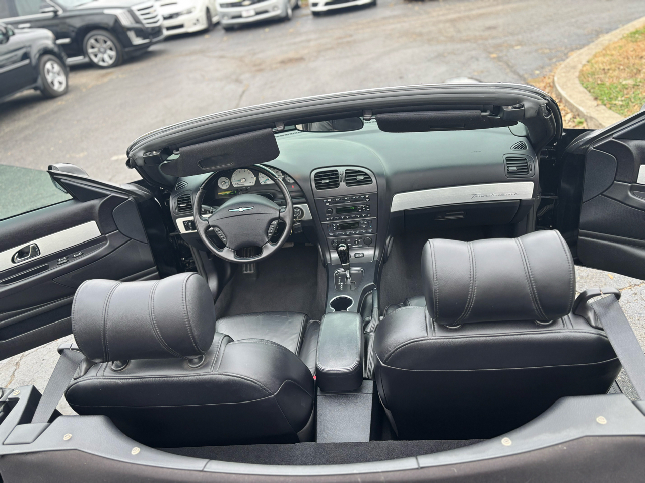 Ford Thunderbird Deluxe with removable top 2003 Ford Thunderbird Deluxe with removable top 2003