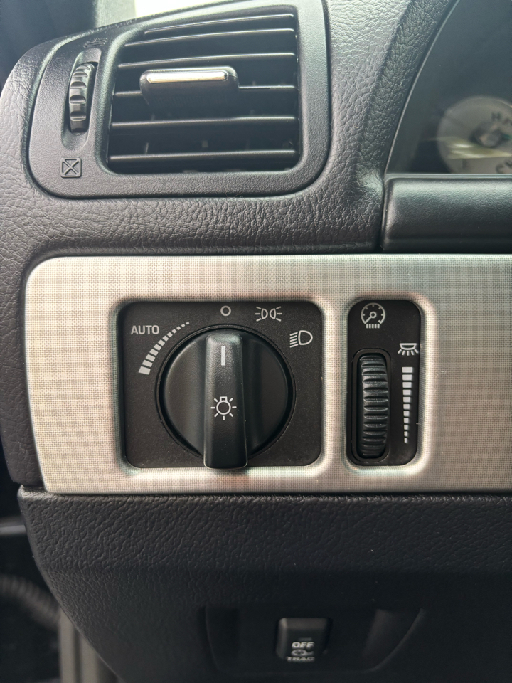 Ford Thunderbird Deluxe with removable top 2003 Ford Thunderbird Deluxe with removable top 2003