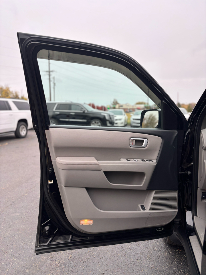 Honda Pilot EX-L 4WD 5-Spd AT 2015 Honda Pilot EX-L 4WD 5-Spd AT 2015