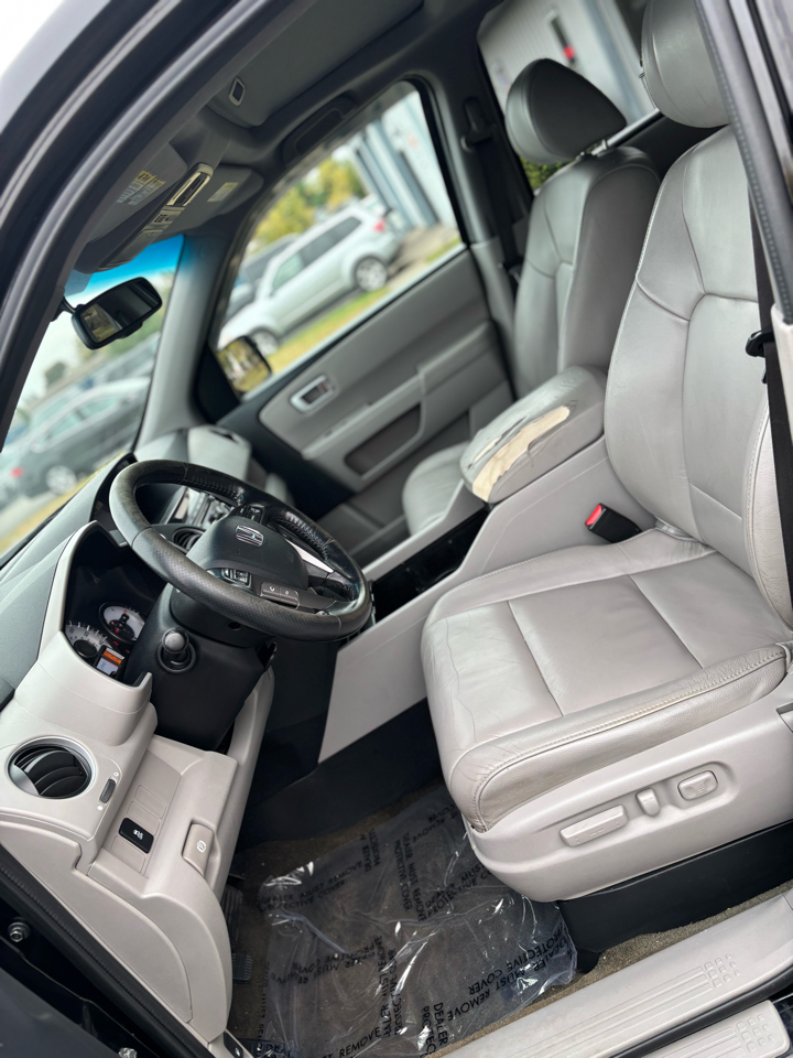 Honda Pilot EX-L 4WD 5-Spd AT 2015 Honda Pilot EX-L 4WD 5-Spd AT 2015