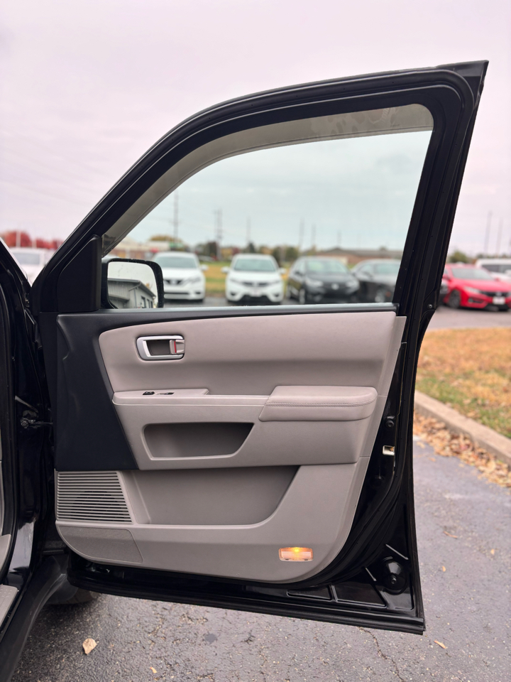 Honda Pilot EX-L 4WD 5-Spd AT 2015 Honda Pilot EX-L 4WD 5-Spd AT 2015