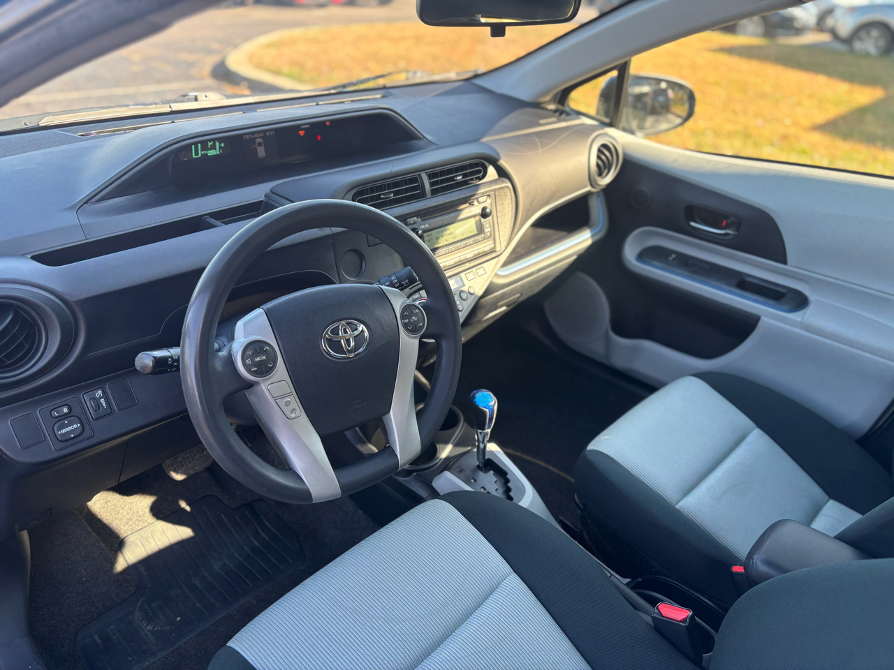 Toyota Prius c  2013 Toyota Prius c  2013