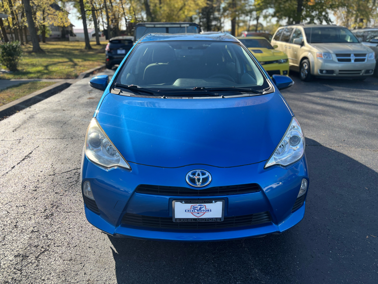 Toyota Prius c  2013 Toyota Prius c  2013