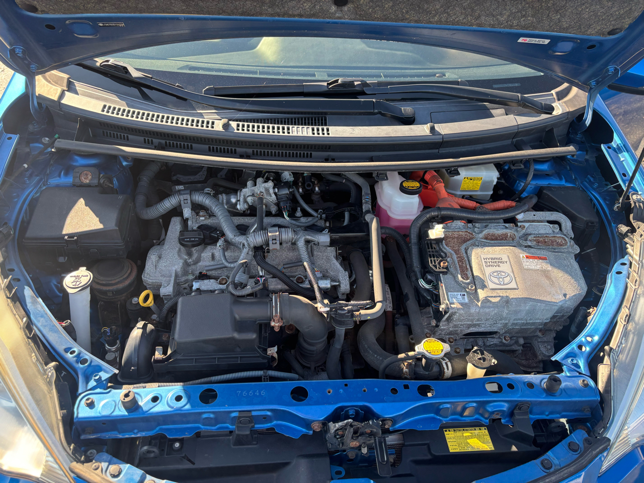 Toyota Prius c  2013 Toyota Prius c  2013