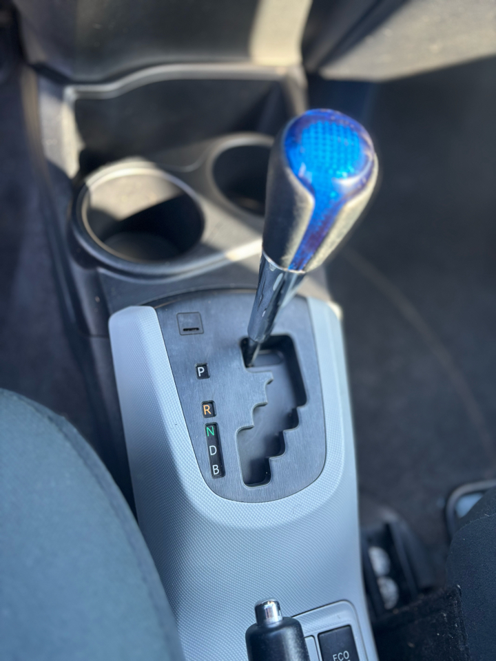 Toyota Prius c  2013 Toyota Prius c  2013