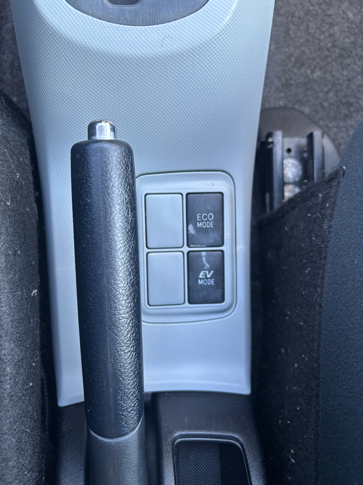 Toyota Prius c  2013 Toyota Prius c  2013