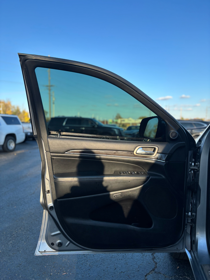 Jeep Grand Cherokee Overland 4WD 2015 Jeep Grand Cherokee Overland 4WD 2015