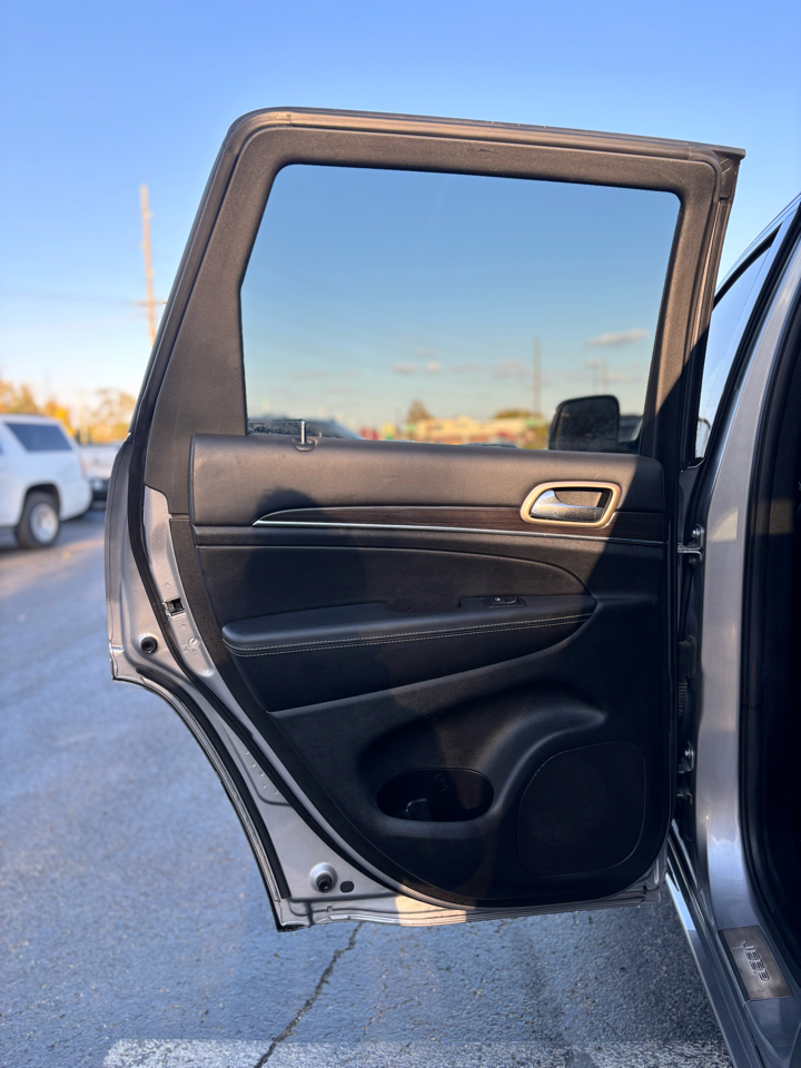 Jeep Grand Cherokee Overland 4WD 2015 Jeep Grand Cherokee Overland 4WD 2015