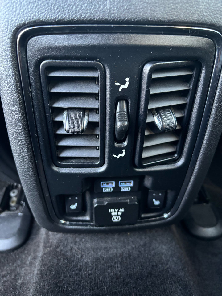 Jeep Grand Cherokee Overland 4WD 2015 Jeep Grand Cherokee Overland 4WD 2015