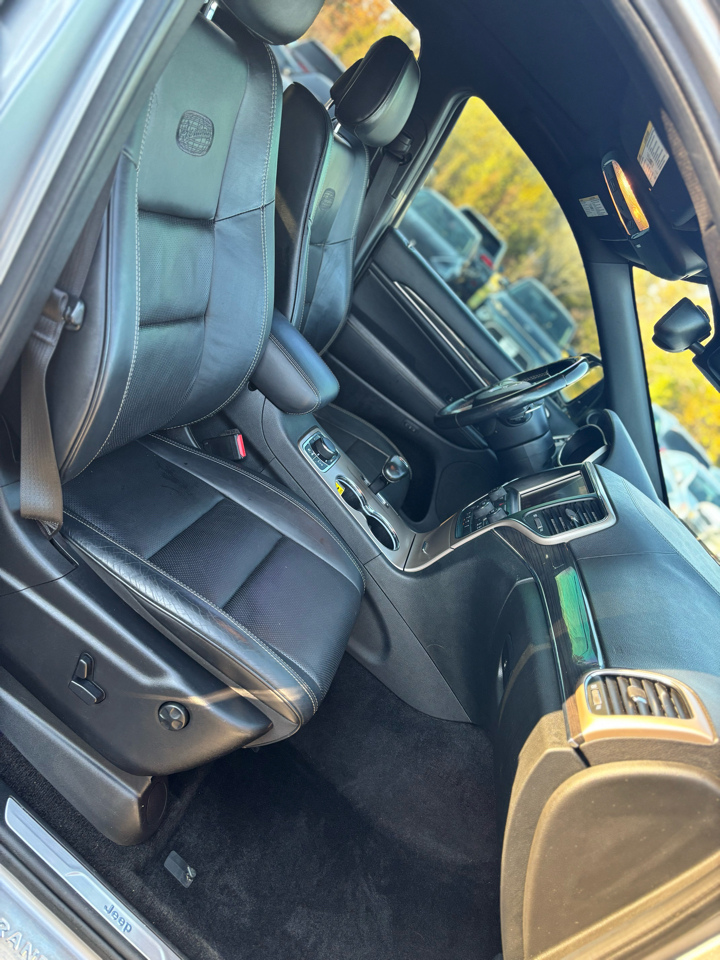 Jeep Grand Cherokee Overland 4WD 2015 Jeep Grand Cherokee Overland 4WD 2015