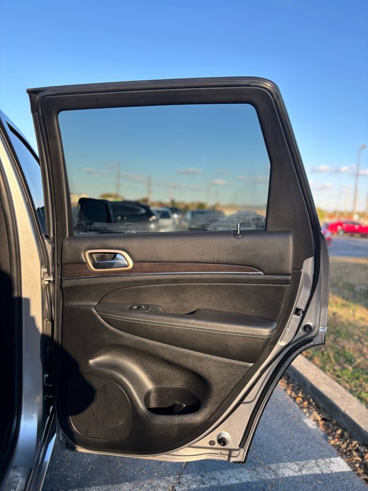 Jeep Grand Cherokee Overland 4WD 2015 Jeep Grand Cherokee Overland 4WD 2015