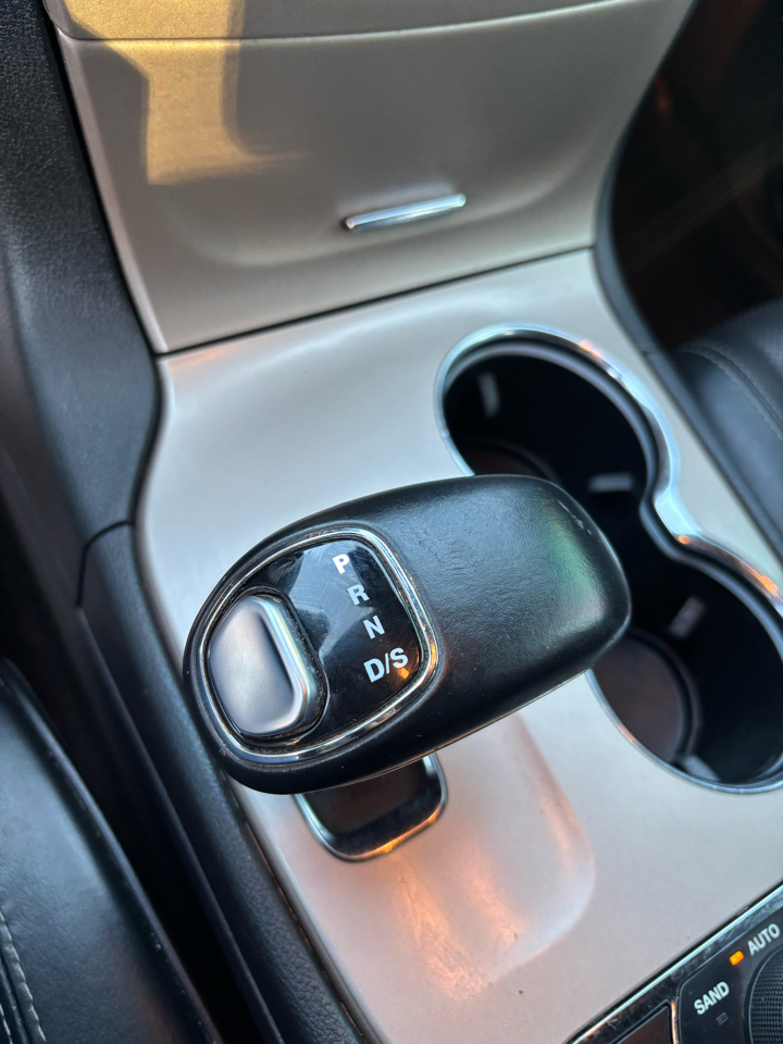 Jeep Grand Cherokee Overland 4WD 2015 Jeep Grand Cherokee Overland 4WD 2015