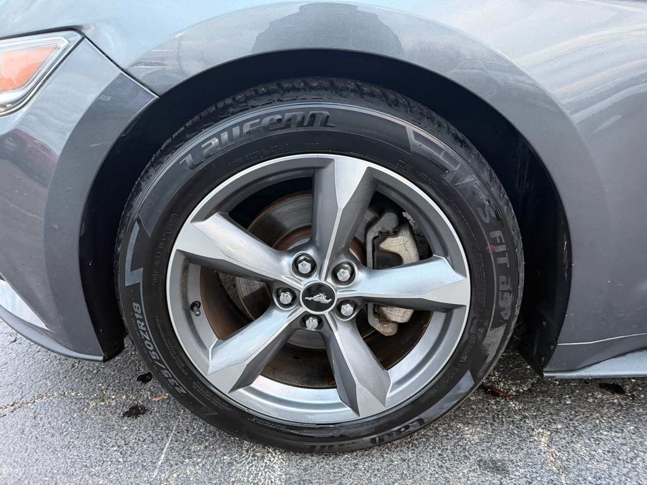 2017 Ford Mustang EcoBoost photo 3