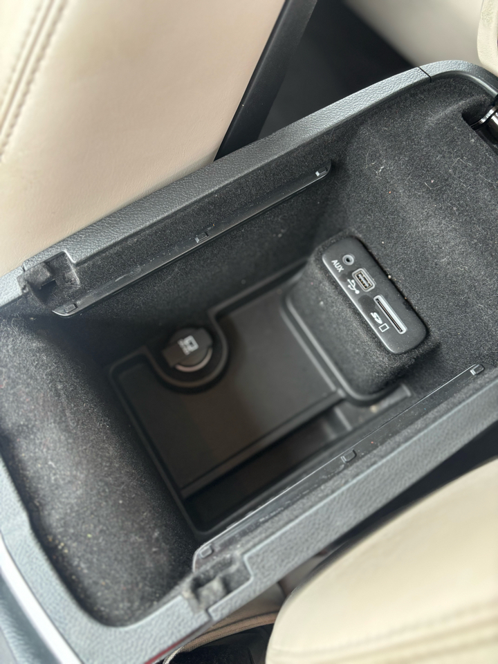 Chrysler 300 Limited AWD 2016