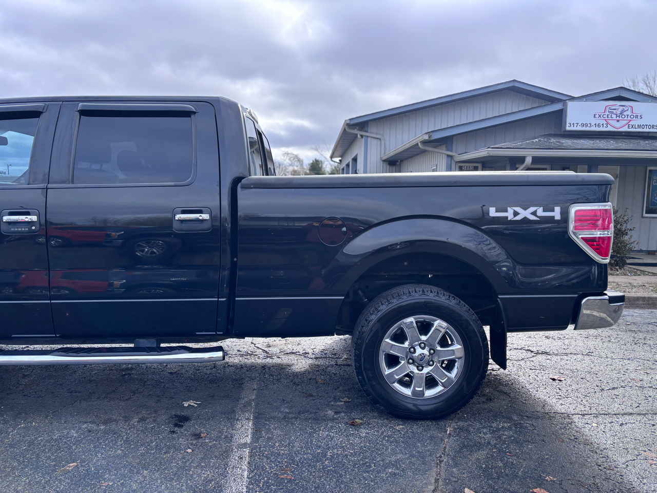Ford F-150 XL SuperCrew 5.5-ft. Bed 4WD 2014