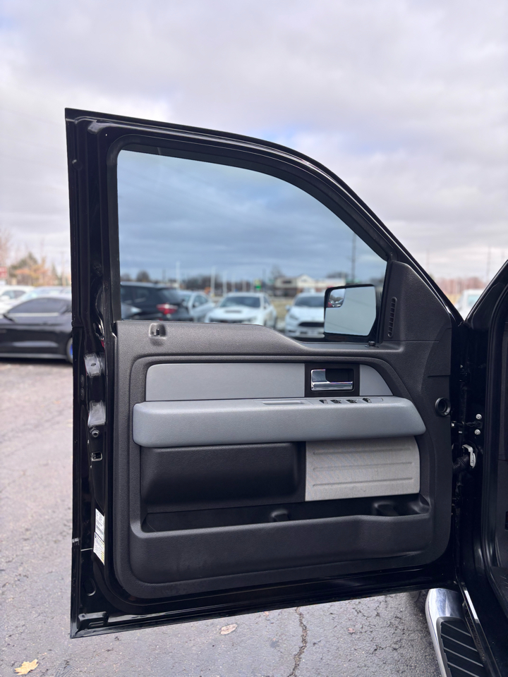 Ford F-150 XL SuperCrew 5.5-ft. Bed 4WD 2014
