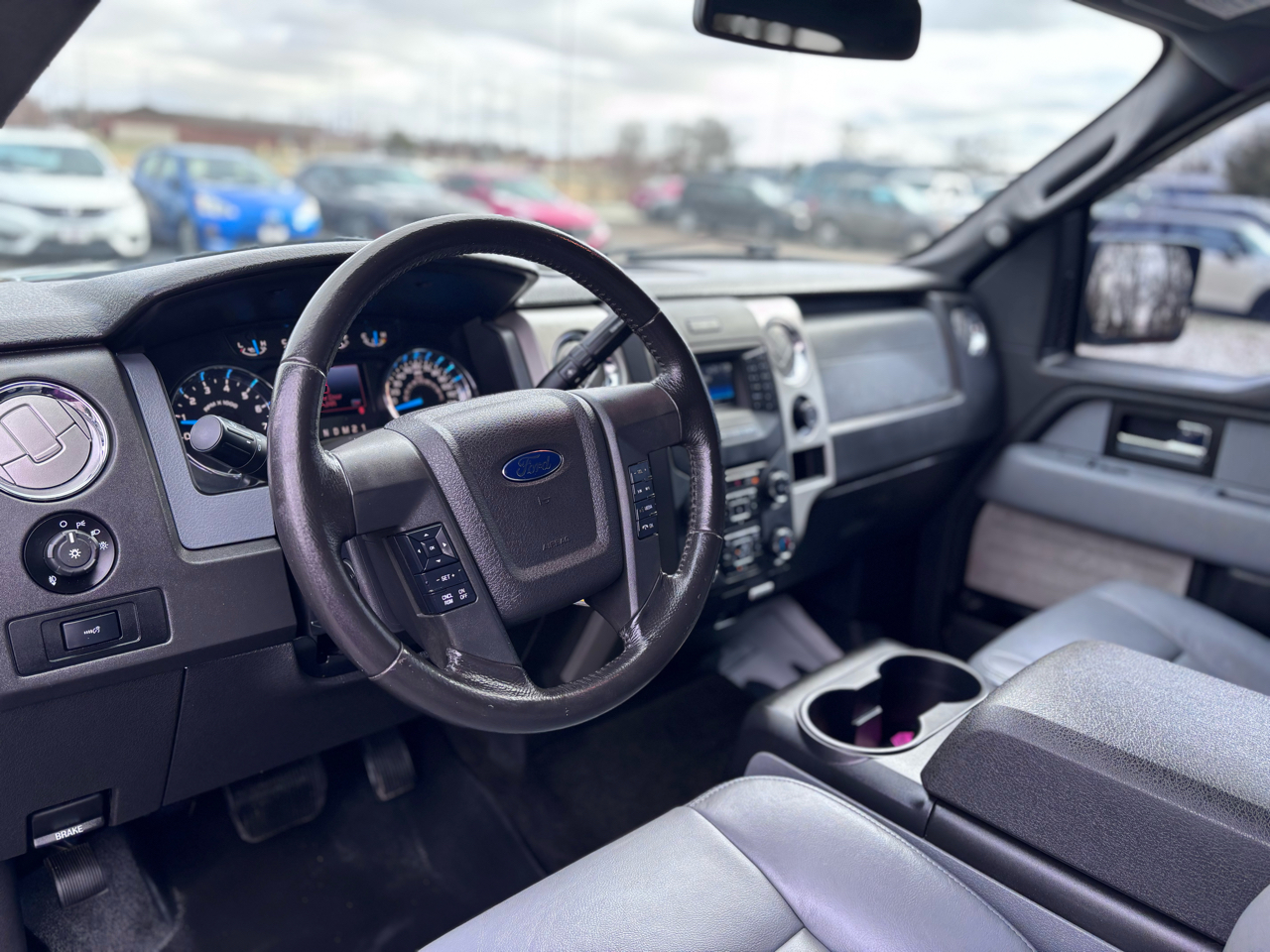 Ford F-150 XL SuperCrew 5.5-ft. Bed 4WD 2014