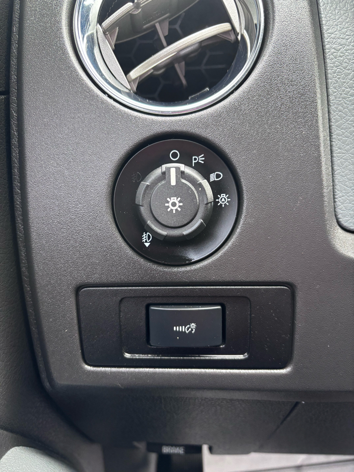 Ford F-150 XL SuperCrew 5.5-ft. Bed 4WD 2014