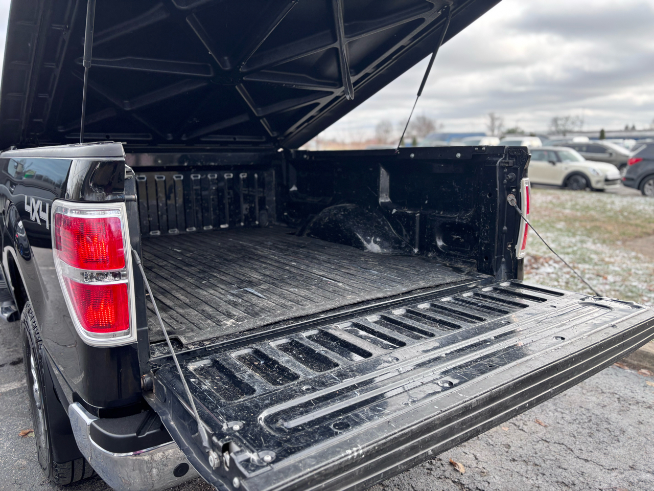 Ford F-150 XL SuperCrew 5.5-ft. Bed 4WD 2014