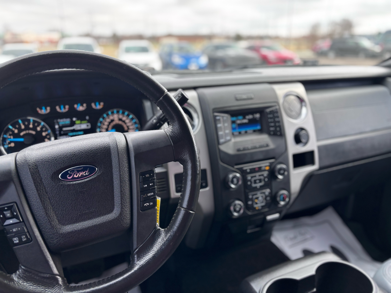 Ford F-150 XL SuperCrew 5.5-ft. Bed 4WD 2014