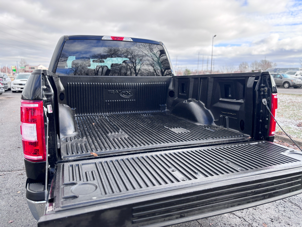 Ford F-150 XL SuperCrew 5.5-ft. Bed 4WD 2018