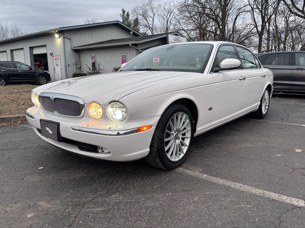 2006 Jaguar XJ Series XJ8 L's photo