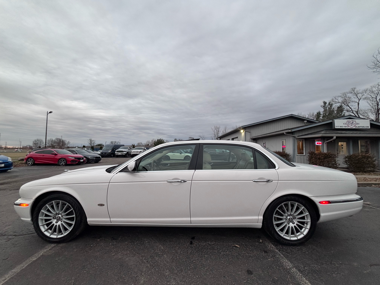 Jaguar XJ-Series XJ8 L 2006