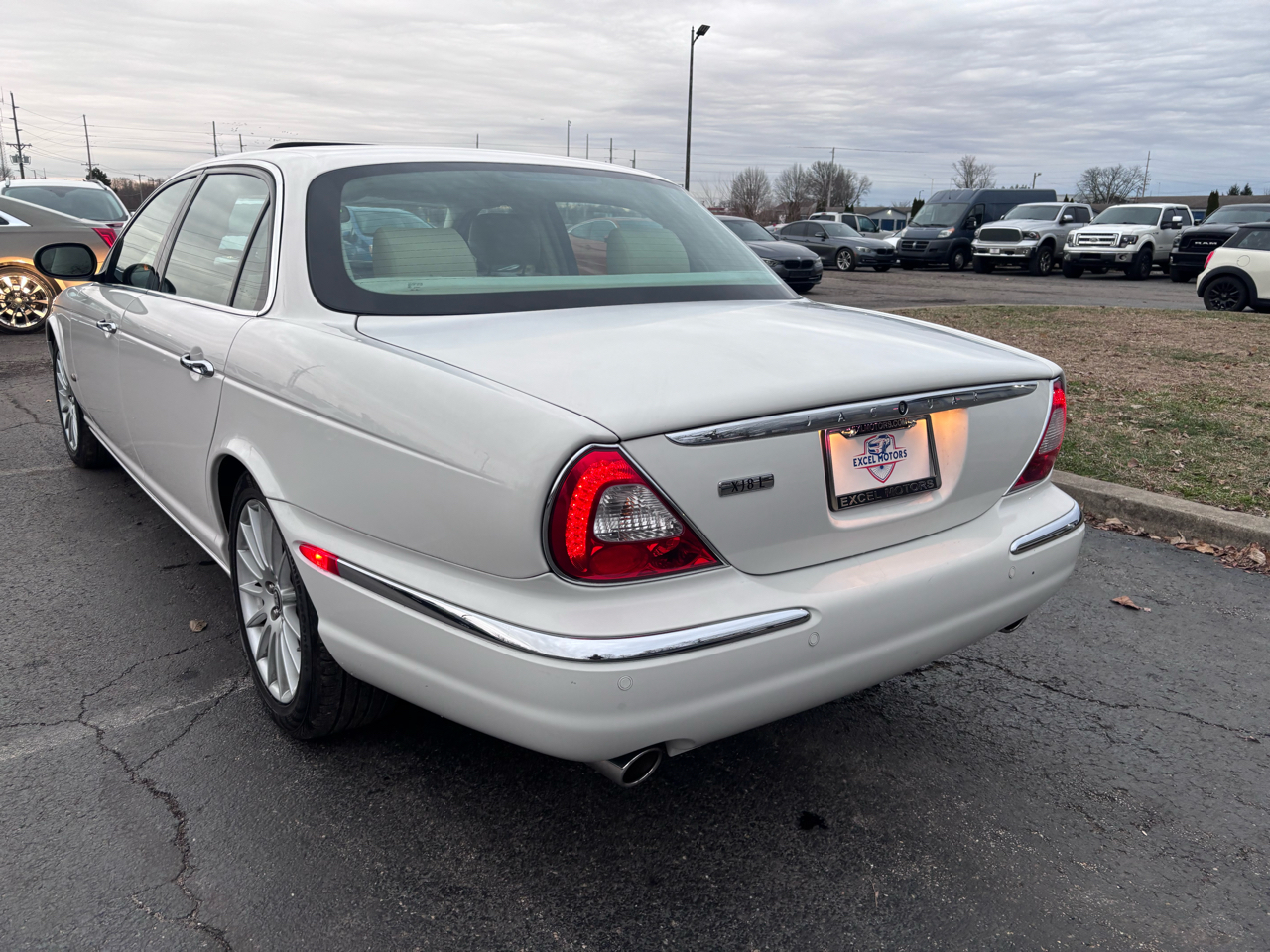Jaguar XJ-Series XJ8 L 2006