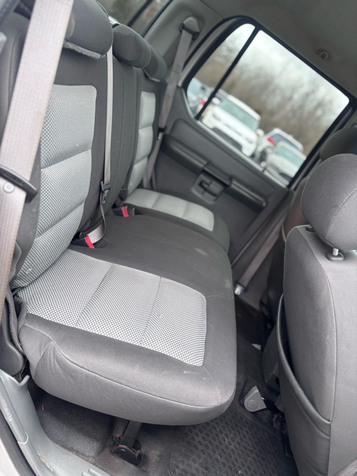 Ford Explorer Sport Trac XLS 2WD 2005