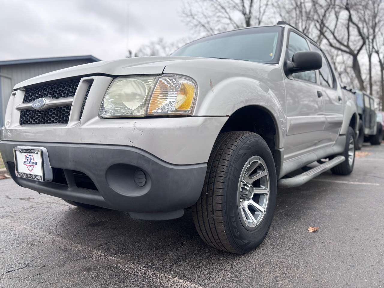 Ford Explorer Sport Trac XLS 2WD 2005